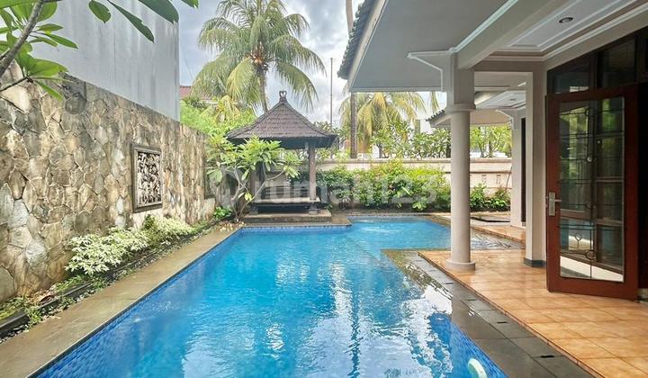 Rumah Hitung Tanah di Bintaro Jaya Sektor 9 Hoek Lingkungan Asri