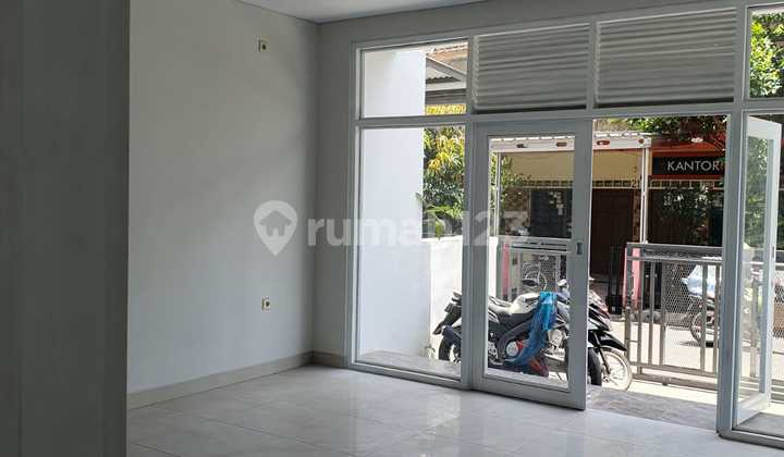 Rumah Dijual Hook 2 Lantai Baru Jalan Leuwisari Bojongloa Kidul Bandung