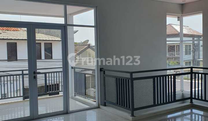 Rumah Dijual Hook 2 Lantai Baru Jalan Leuwisari Bojongloa Kidul Bandung 2