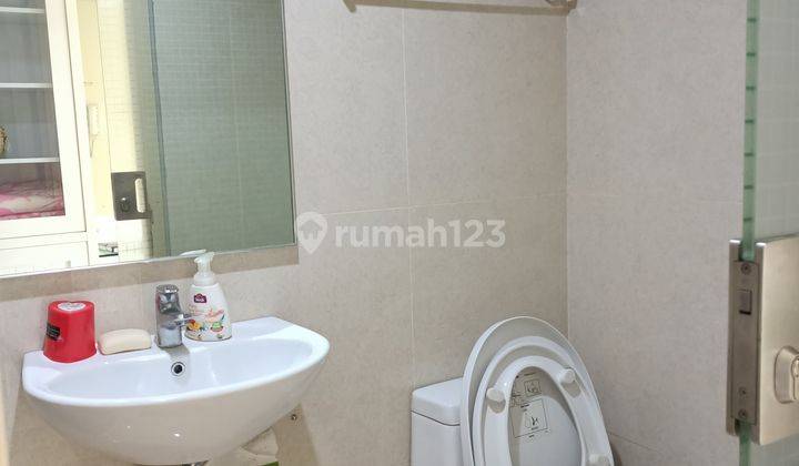 Dijual Apartemen gabungan 2 studi di Warhol, A Yani 4