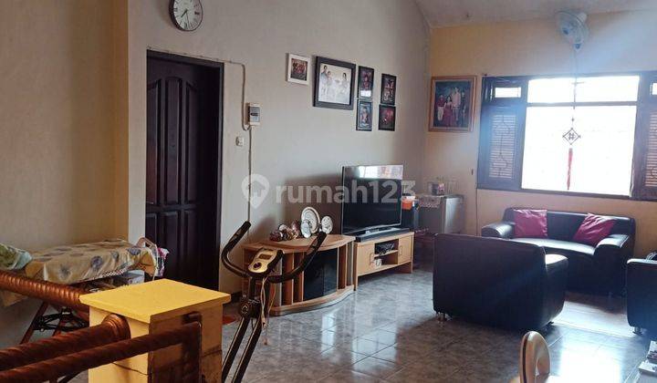 Dijual rumah 2 lantai di Jl. Kualamas, Tanah Mas 2