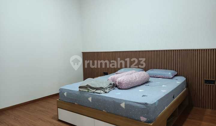 Dijual Rumah Baru Gress Full Furnished di Cluster Puri Arga Golf, Bsb 2