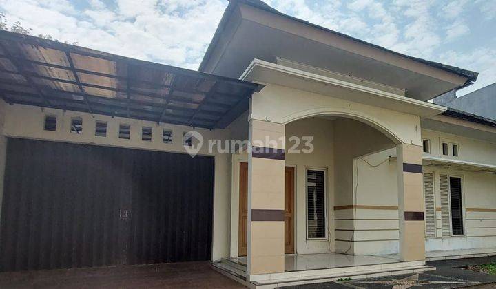 Rumah di Puri Arga Golf Cluster BSB City Bangunan Baru SHM 2