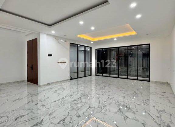 Rumah Modern Minimalis Dalam Townhouse Di Cilandak 2