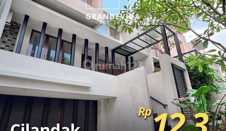 Rumah Siap Huni Di Cilandak Ada Private Pool 1