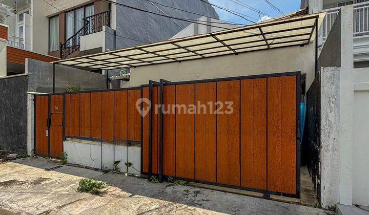 Rumah Strategis Di Pondok Indah Jalan Lebar 1