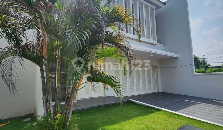 RUMAH MANYAR JAYA LEBAR 4 ROW MOBIL SEMI FURNISH SURABAYA TIMUR