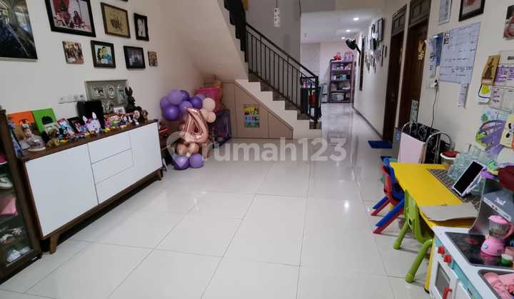 Buyer Only, Rumah Second 2lt, Terawat Siap Huni, Semolowaru, Semi Furnish