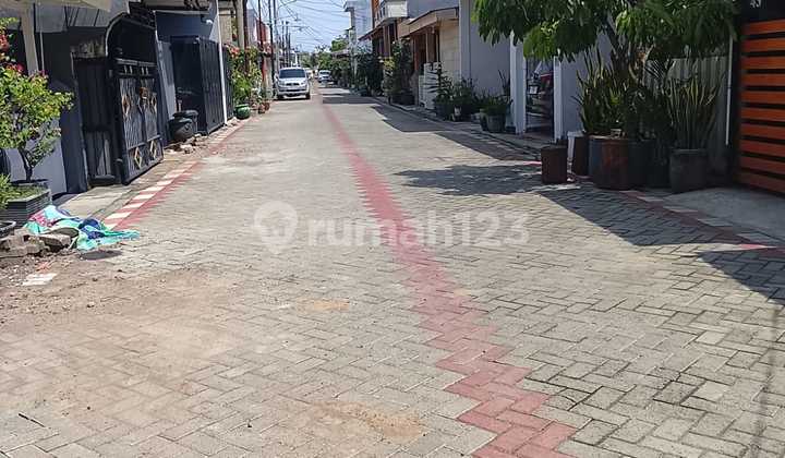 Rumah Hitung Tanah Wiguna Rungkut Surabaya Row 2 Mobil Nego