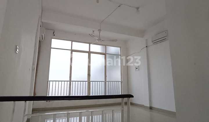 2-Storey Shop House in Pakuwon City San Diego, Surabaya, Fully Furnished 2