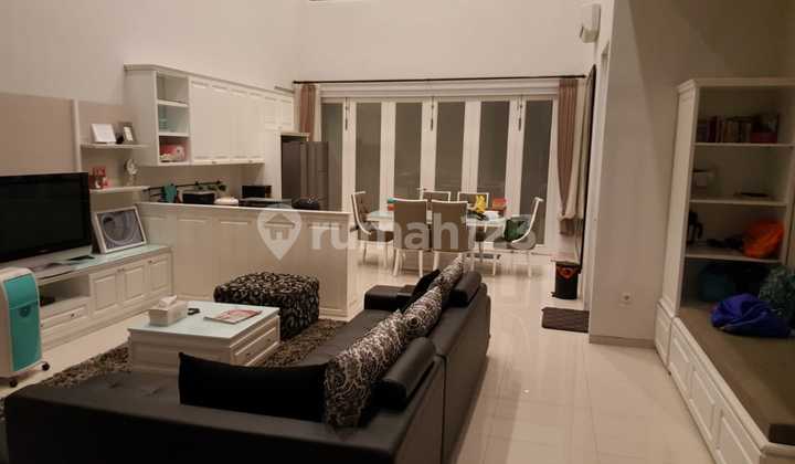 RUMAH DHARMAHUSADA MANYAR SURABAYA, SELANGKAH DARI GALAXY MALL, NEGO