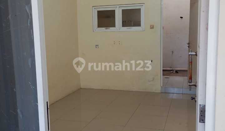 READY-TO-OCCUPY HOUSE WONOREJO RUNGKUT SURABAYA TWO-CAR ROAD ROW