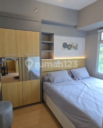 Educity Stanford Lt 2 3Br Pool View Interior Luxurious Elegant