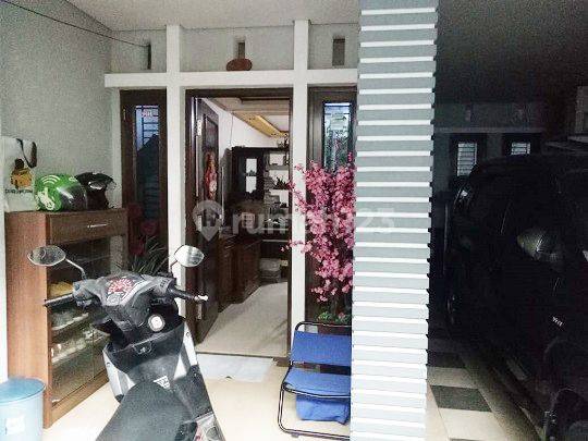 Rumah Bangunan 2 Lantai Pademangan Dengan Luas 67,5m Hadap Barat Daya Masih Masih Bagus Dan Layak Huni 4