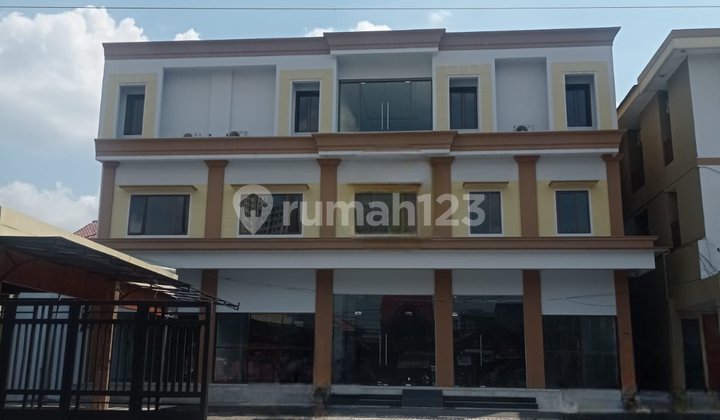 Disewa Ruko Siap Huni Lokasi Jakarta Selatan Disewa Ruko Siap Huni Lokasi Jakarta Selatan