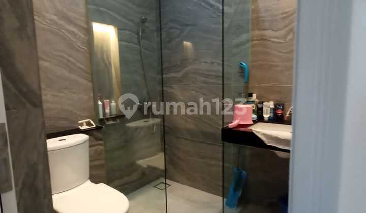 Dijual Rumah Siap Huni di Taman Surya 5 6