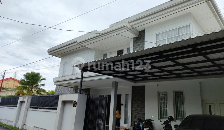 Luxury 2-Story House in Pontianak City, Jl. Purnama 2 Luxury 2-Story House in Pontianak City, Jl. Purnama 2
