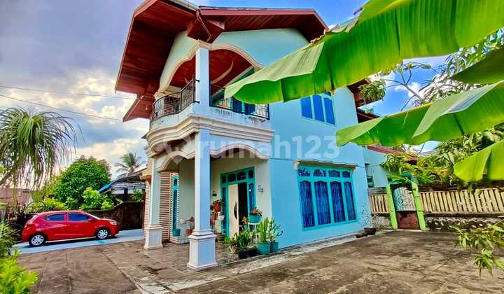 Rumah 2 Lantai Super Luas Kota Pontianak Paris 2, Muat Hingga 8 Mobil Rumah 2 Lantai Super Luas Kota Pontianak Paris 2, Muat Hingga 8 Mobil