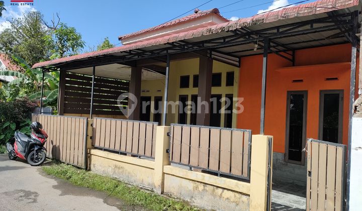 Rumah Siap Huni Luas Dan Adem Di Kota Pontianak, Jl. Ujung Pandang Rumah Siap Huni Luas Dan Adem Di Kota Pontianak, Jl. Ujung Pandang