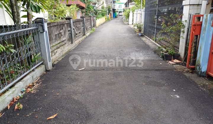 Wide Land in Pontianak City at the End of Podomoro Alley Wide Land in Pontianak City at the End of Podomoro Alley