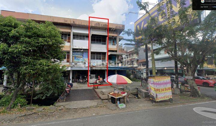 Ruko Strategis Yang Cocok Untuk Usaha di Tepi Jalan Gajahmada 1