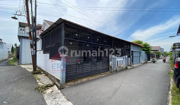 House Position with Hook Carport Fits 3 Cars in Purnama House Position with Hook Carport Fits 3 Cars in Purnama