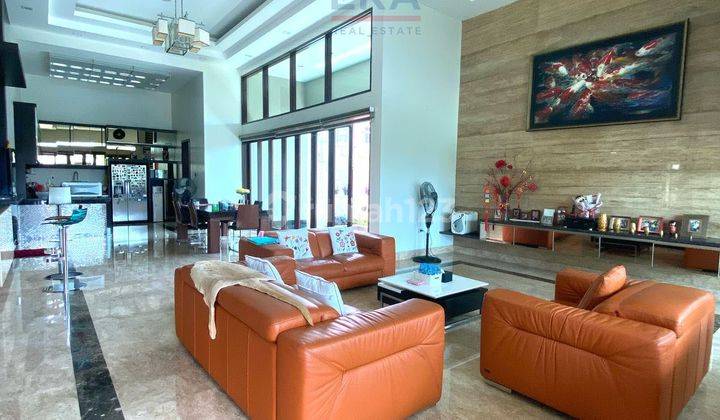 Rumah Mewah Kawasan Elit Kota Fully-Furnished Siap Huni di Dr. Ismail 1