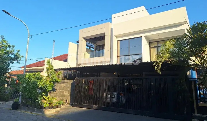 Elite Nirwana Executive Housing, Favorite Block, Luxurious Ready to Occupy 2