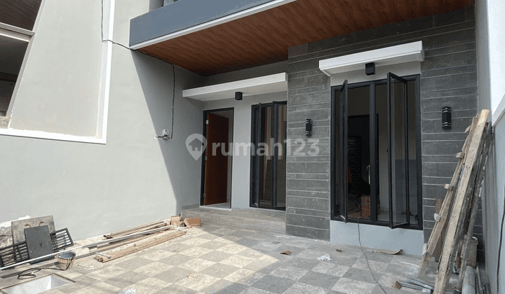 Rumah Baru Gress Model Scandinavian Lokasi Premium di Sutorejo 2