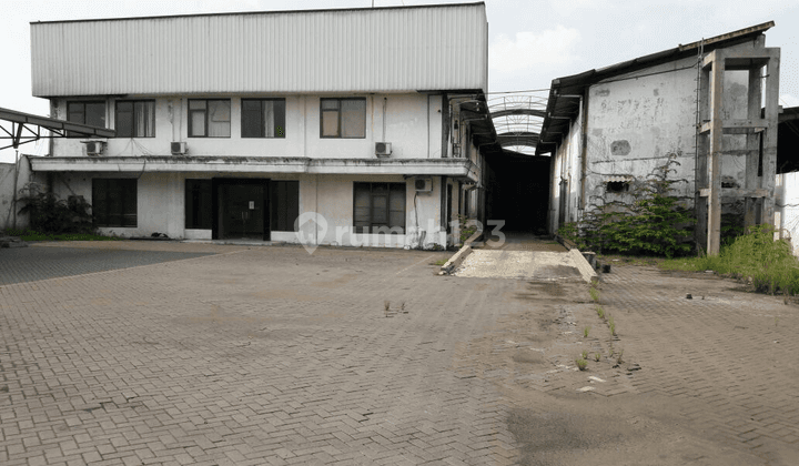 Gudang Noll Jalan Raya Wringin Anom, Strategis, Akses Kontainer 1
