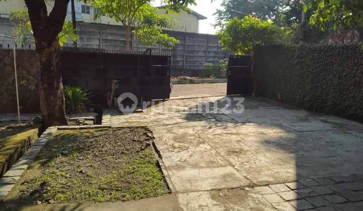 Rumah Panjang Jiwo Permai Lokasi Sangat Strategis, Dekat Ubaya 2