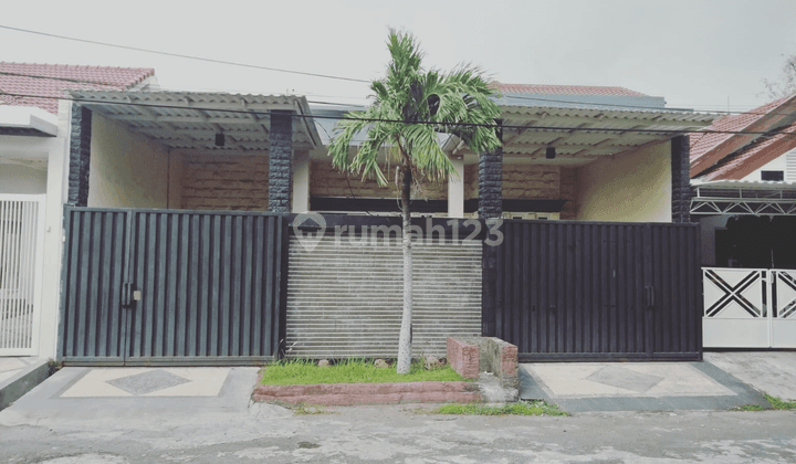 Rumah Nginden Intan Timur Second Terawat, Minimalis Style 1