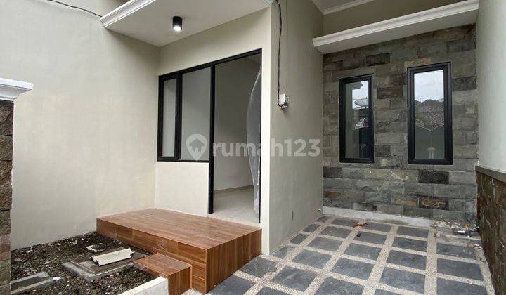 Rumah Baru Minimalis Mulyosari Surabaya Timur, Row Jalan Lebar 2