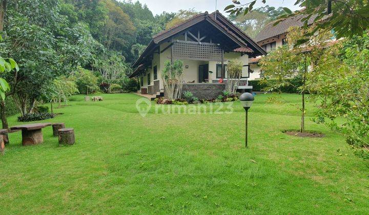 Villa Grand Trawas View Hutan Pinus Atap Kayu Sangat Terawat 1