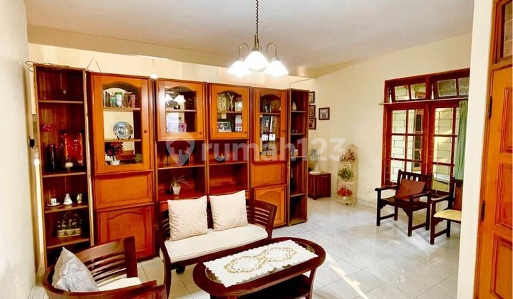 Sidosermo Full Teak House, Well-Maintained Condition, Close to City Center 2