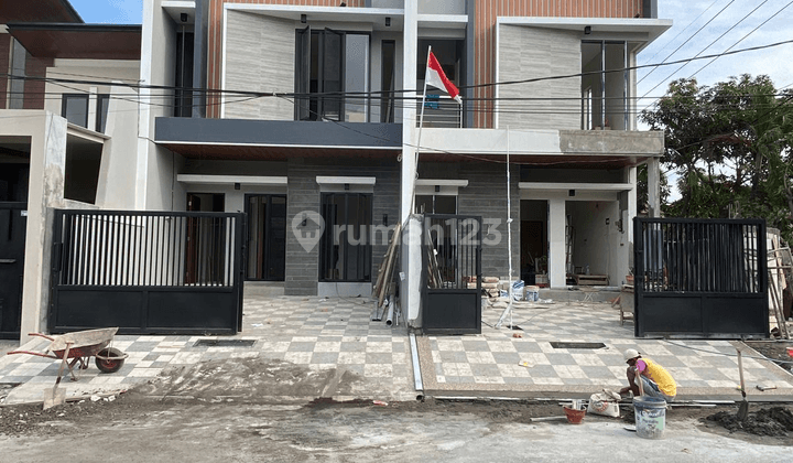 Rumah Baru Gress Model Scandinavian Lokasi Premium di Sutorejo 1