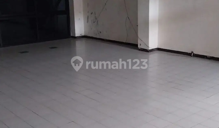 Rumah Kantor Strategis Terletak di Jantung Kota Jalan Imam Bonjol 2