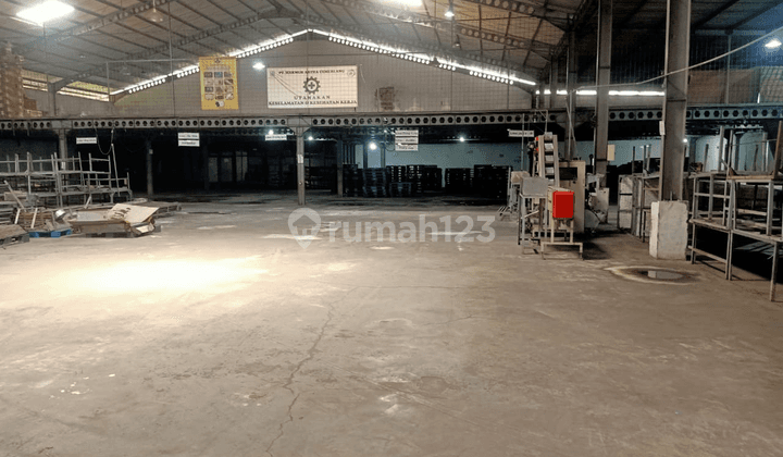 Dijual Gudang di Puri Mojokerto, Akses Jalan Bagus Jalan Aspal 2