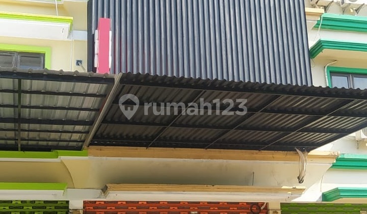 Dijual Ruko Araya 4 Lantai, Full Furnished, Area Parkir Luas