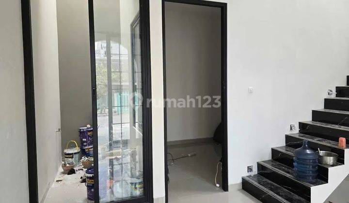 Rumah Baru Gress American Minimalis Dijual di Mulyosari  2