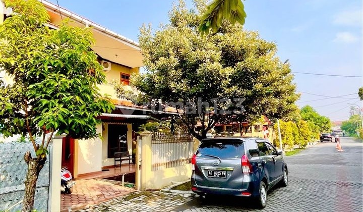 Sidosermo Full Teak House, Well-Maintained Condition, Close to City Center