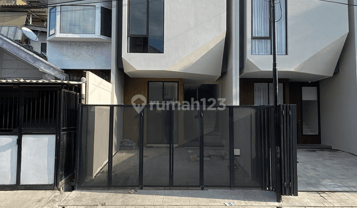 Rumah Sutorejo Baru Gress, Full Furnished Tinggal Bawa Koper 1