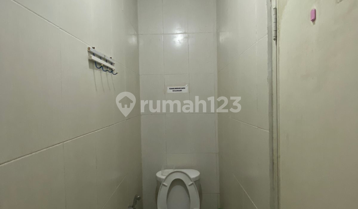 Drastic Drop, Luxury Active Boarding House in Ngagel, Boarding House Condition Still Active. 2