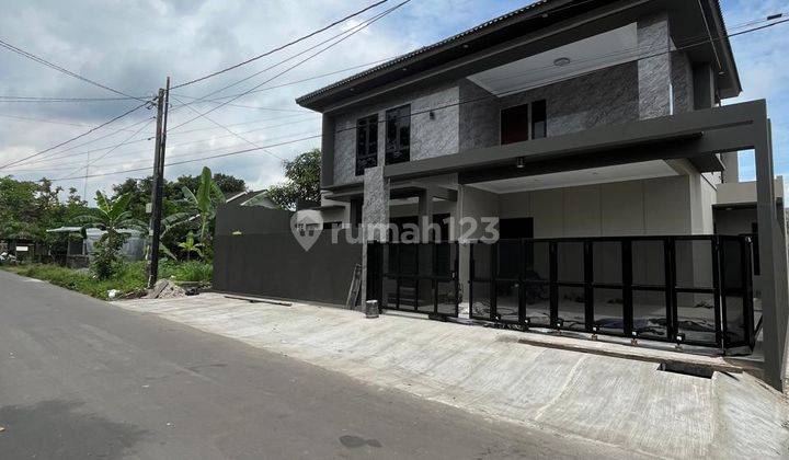 Rumah Mewah Baru Dekat Jogjabay Maguwoharjo 2