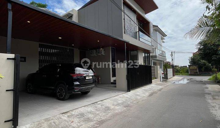 Rumah Mewah Kontemporer Full Furnished Di Purwomartani Yogyakarta 2