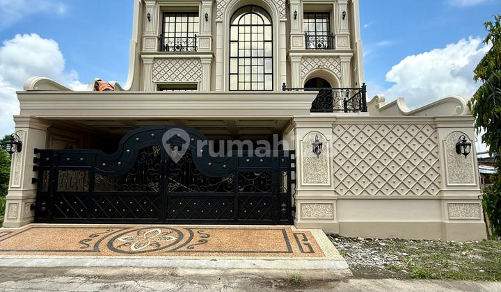 Rumah Sultan Mewah Didalam Ringroad Dekat Al Azhar Gamping Sleman Yogyakarta