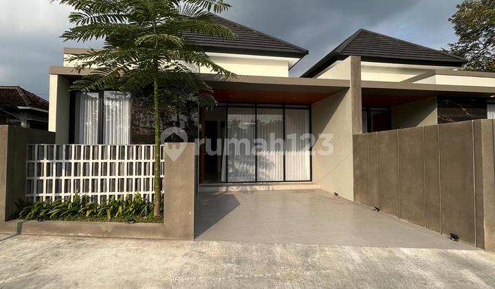 New Modern House Near PPG Kesenian, Jalan Kaliurang Km 13, Sukoharjo, Ngaglik, Sleman, Yogyakarta 2
