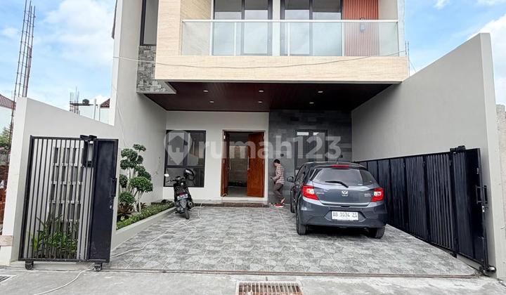 Rhmah Mewah Dekat Hotel Hyatt Jalan Palagan Yogyakarta