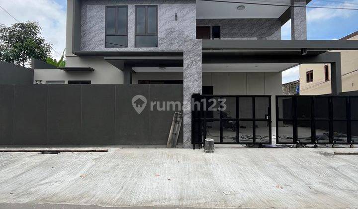 Rumah Mewah Baru Dekat Jogjabay Maguwoharjo 1