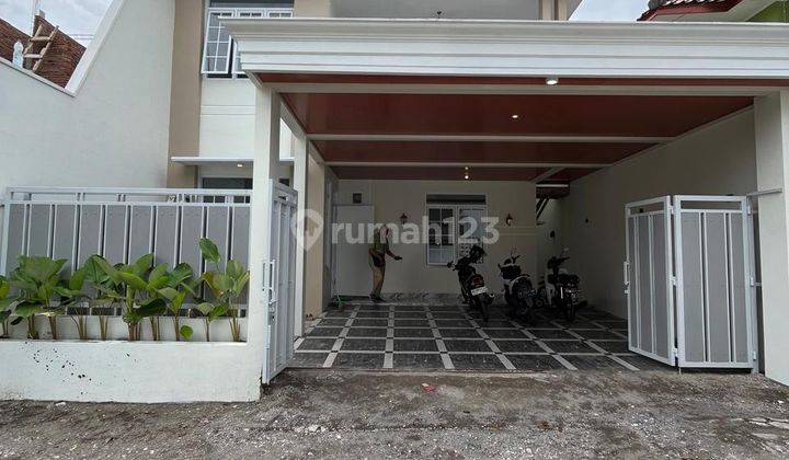 Rumah Mewah Dua Lantai Di Purwomartani Yogyakarta 1